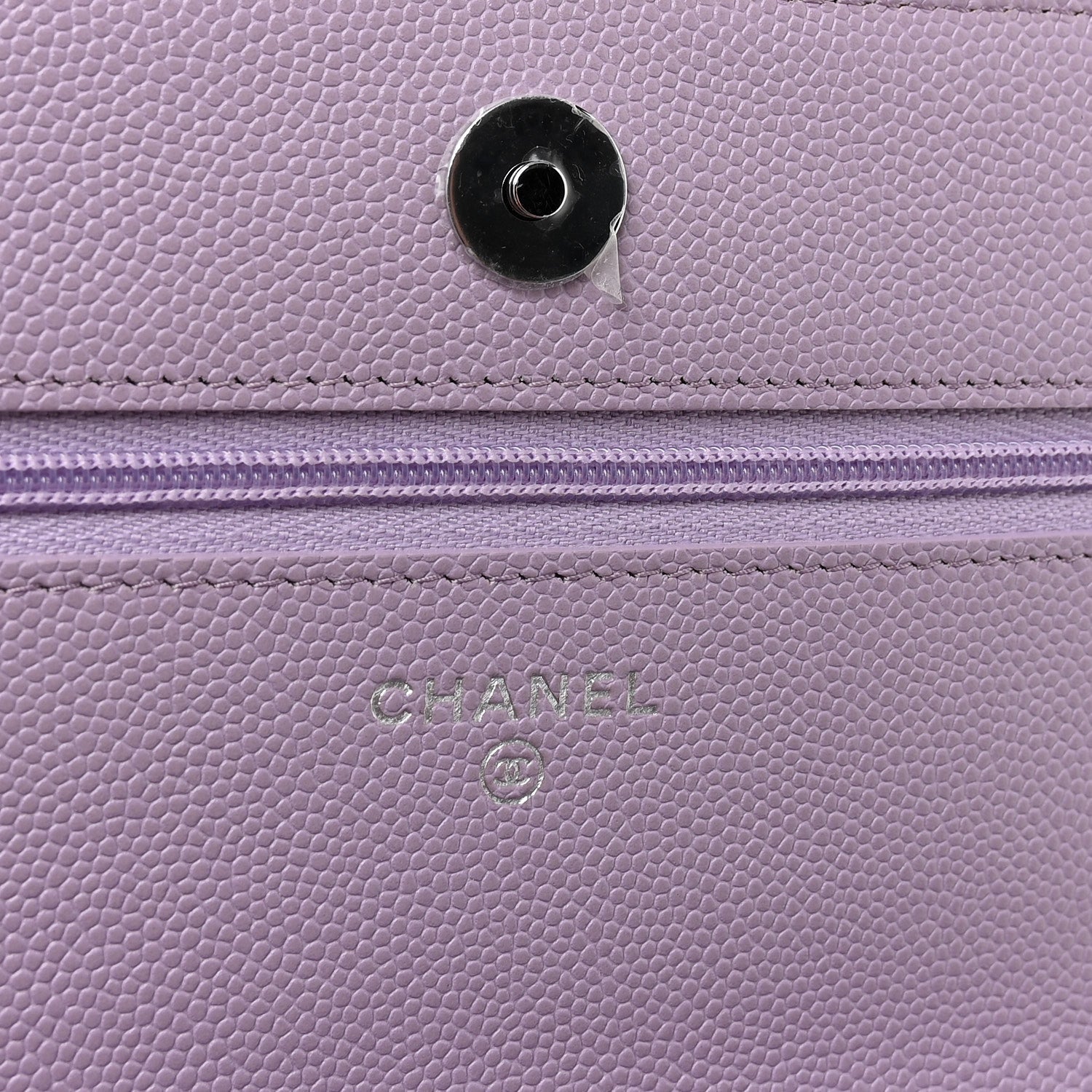 Caviar Quilted CC Logo Wallet on Chain WOC Purple