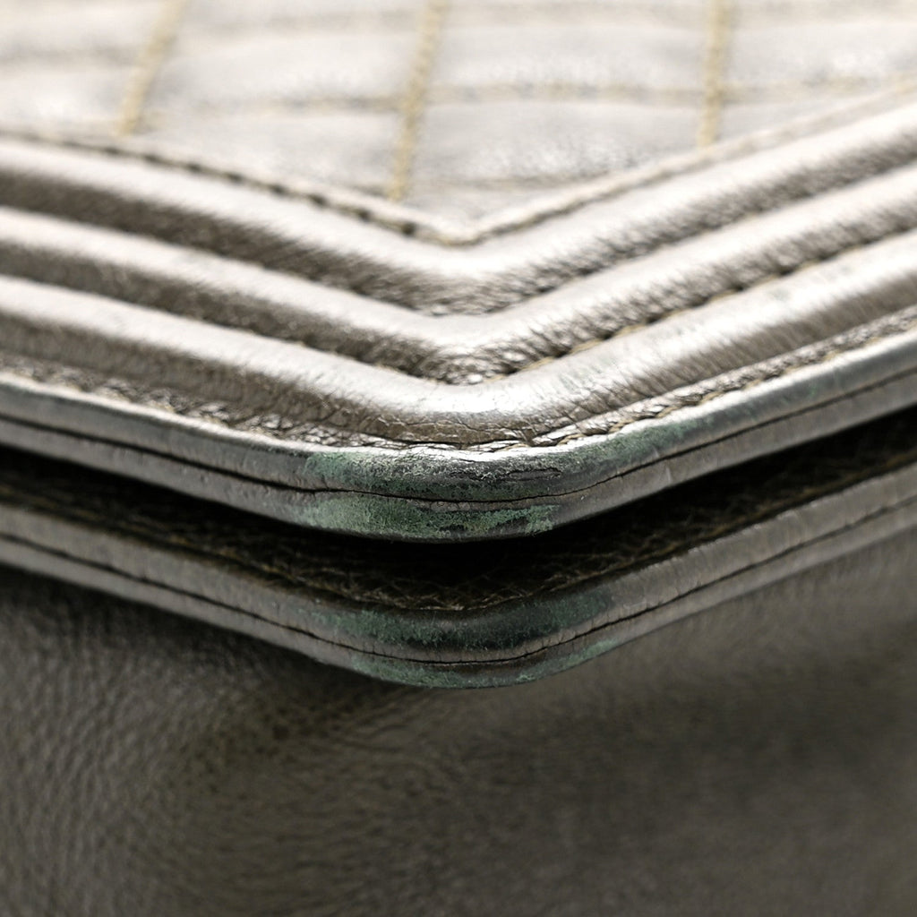 Calfskin Quilted Large Boy Flap Green