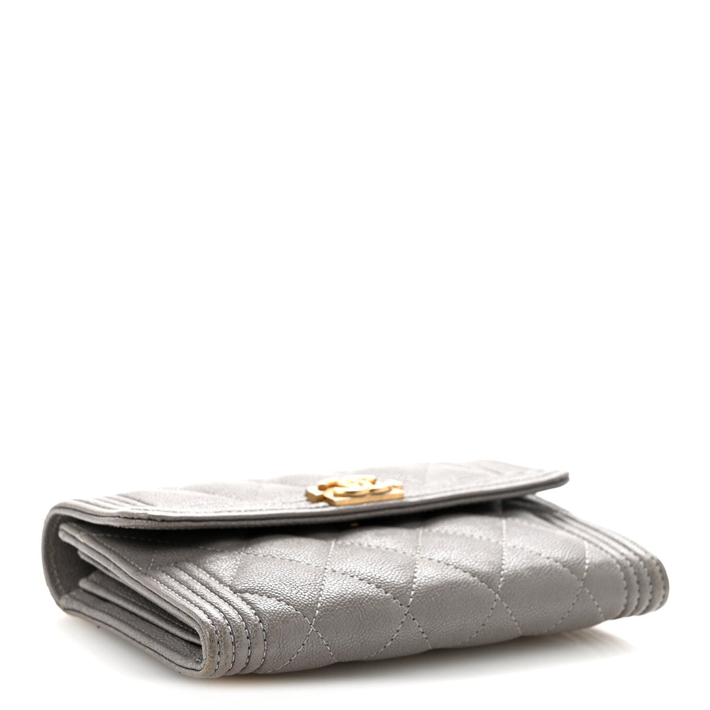 Caviar Quilted Medium Boy Flap Wallet Grey