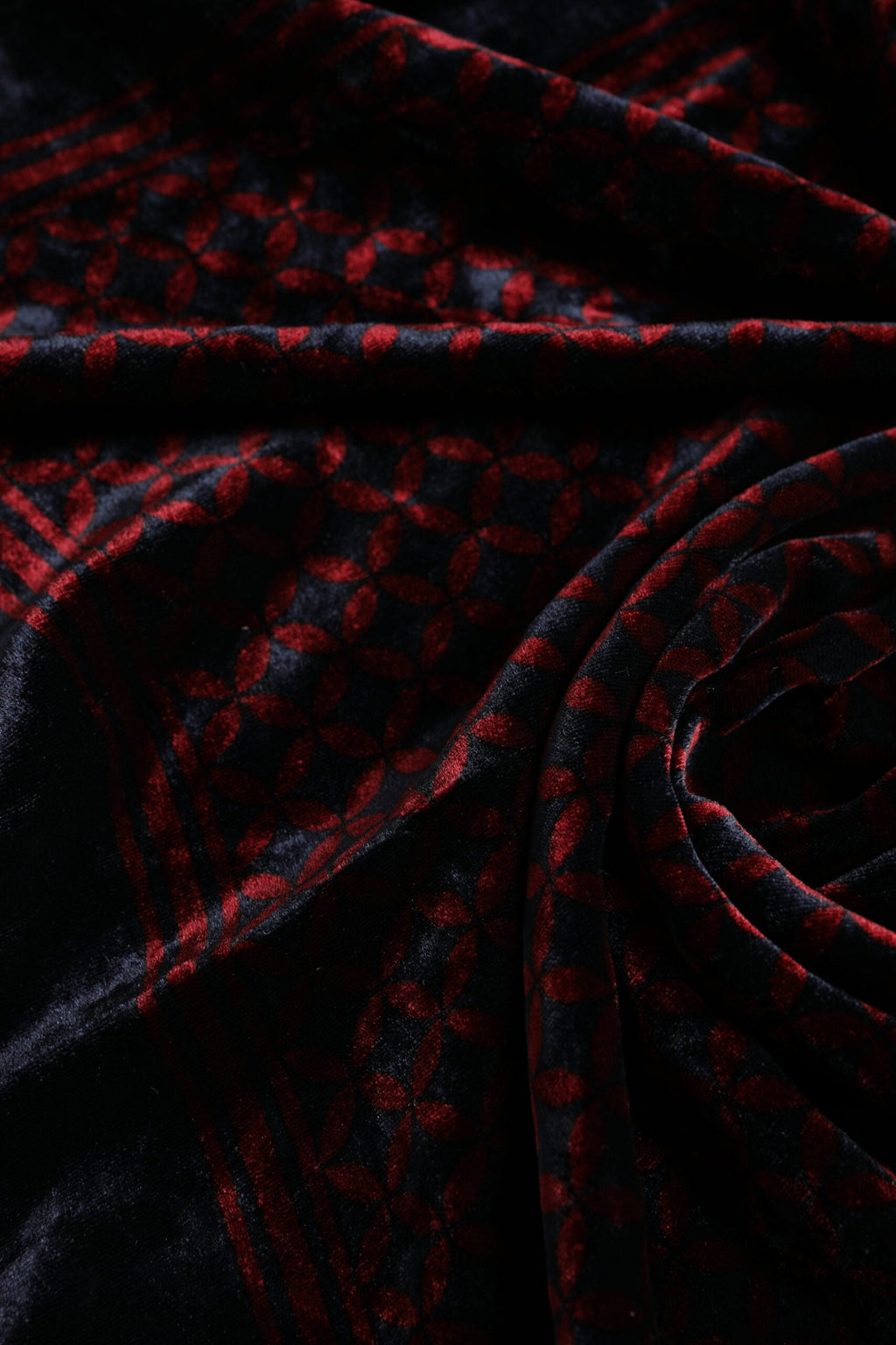 Dolce & Gabbana Black Red Viscose Square Men Foulard Men's Scarf