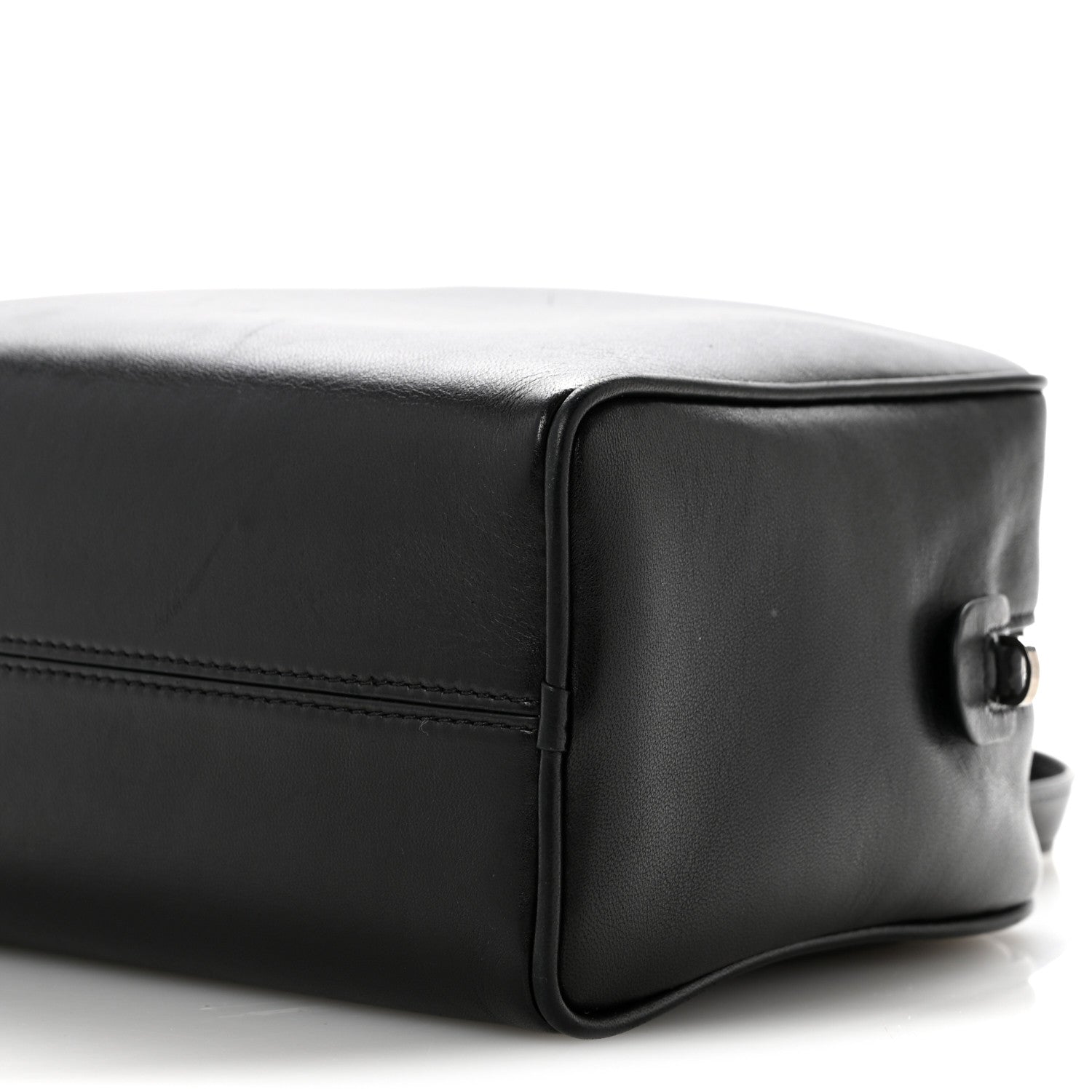 Calfskin Ray Bag Black