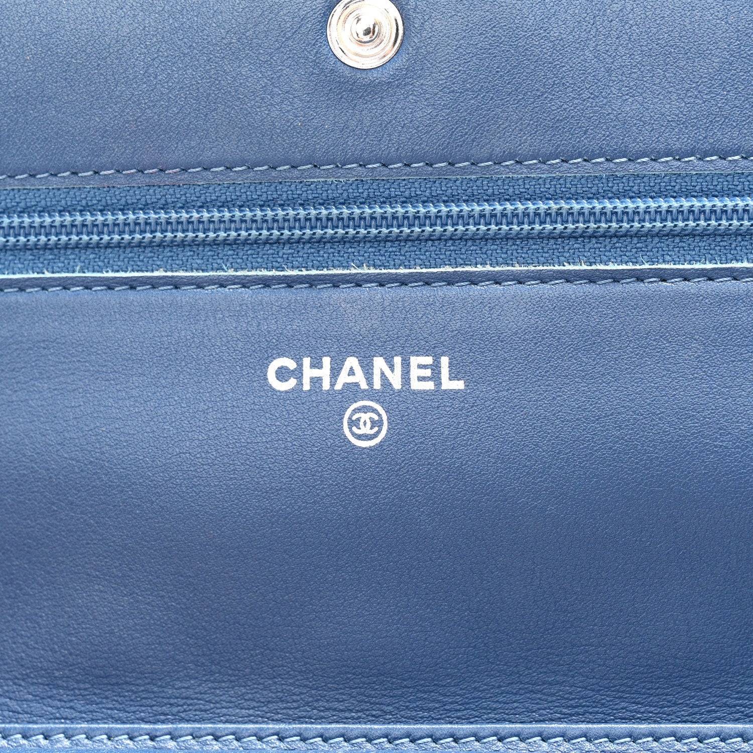 Patent Quilted Brilliant Wallet On Chain WOC Blue