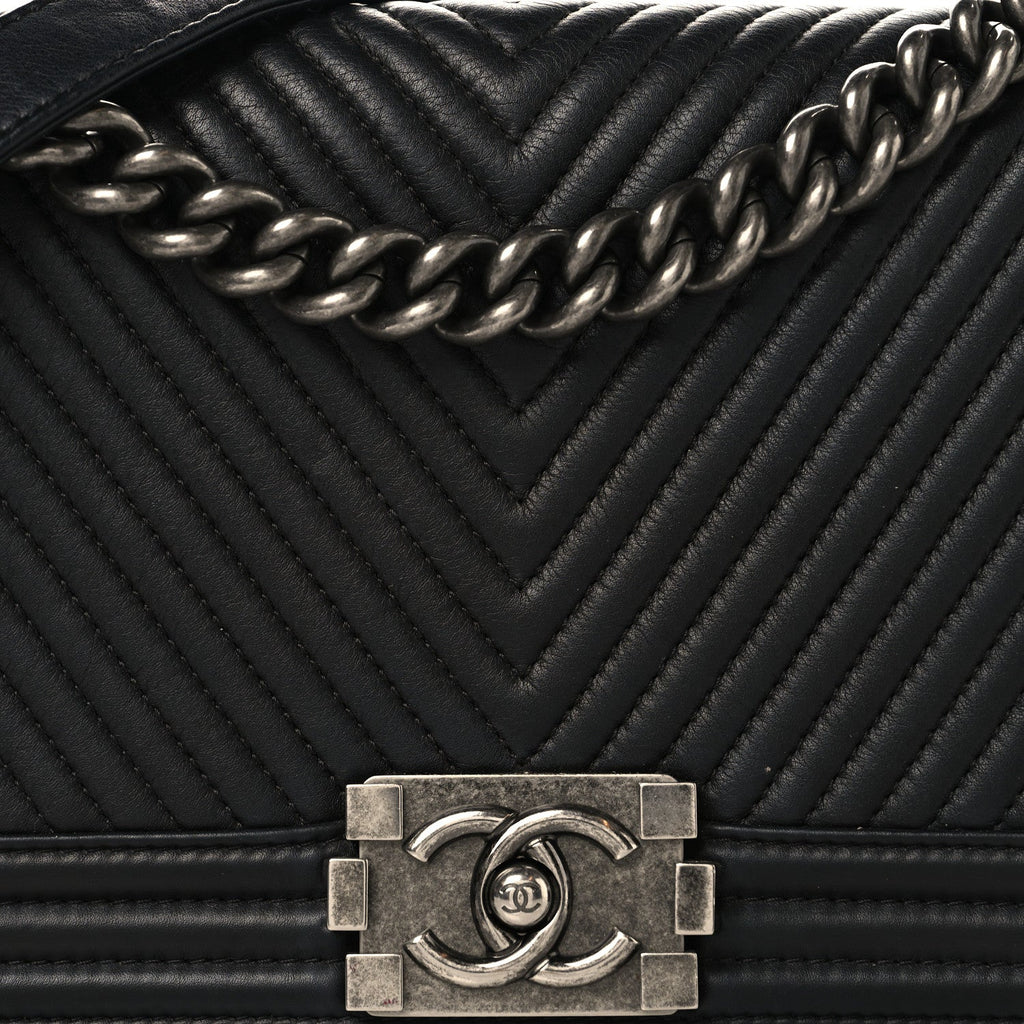 Calfskin Chevron Quilted Medium Chain Boy Flap Black