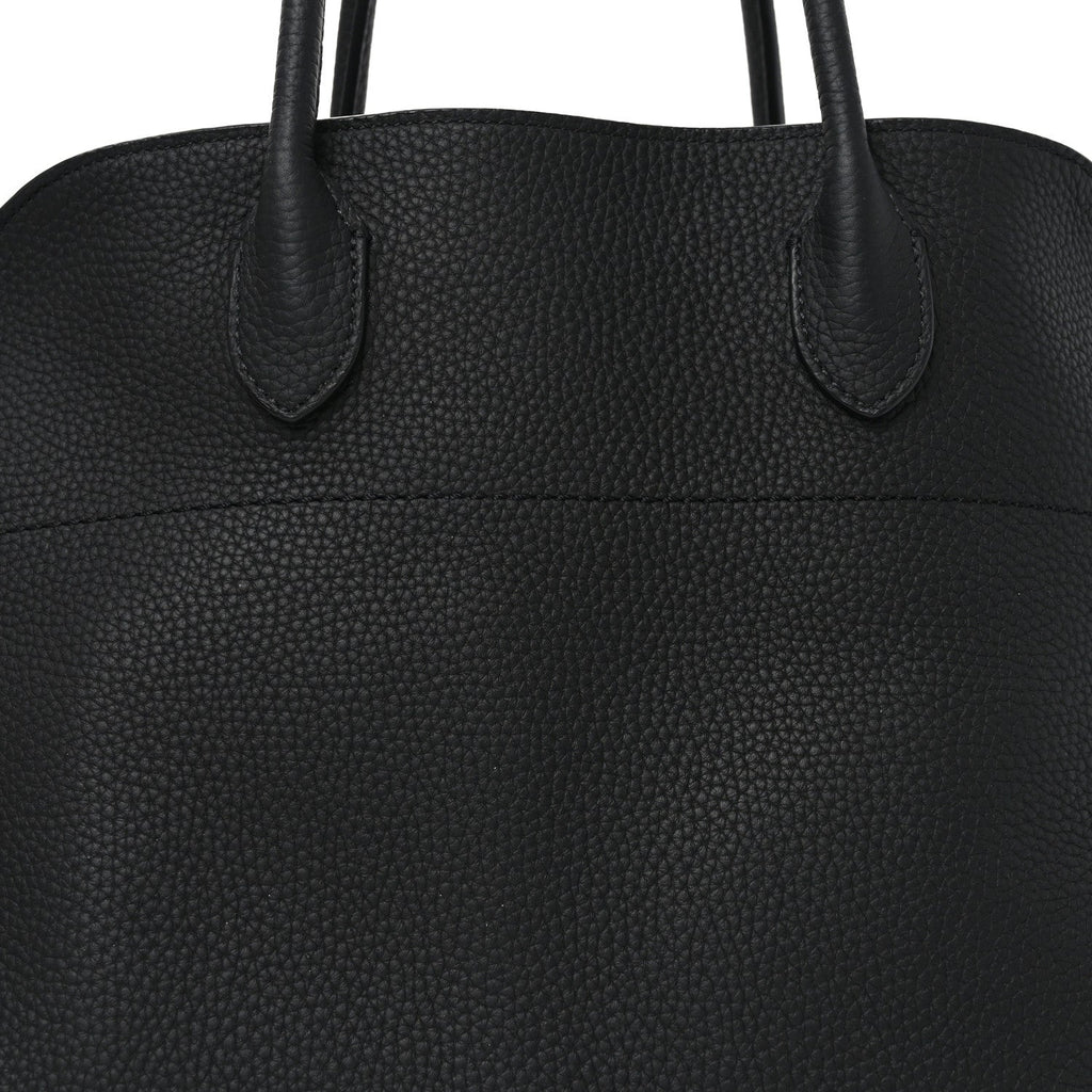 Matte Grained Calfskin Soft Margaux 15 Black
