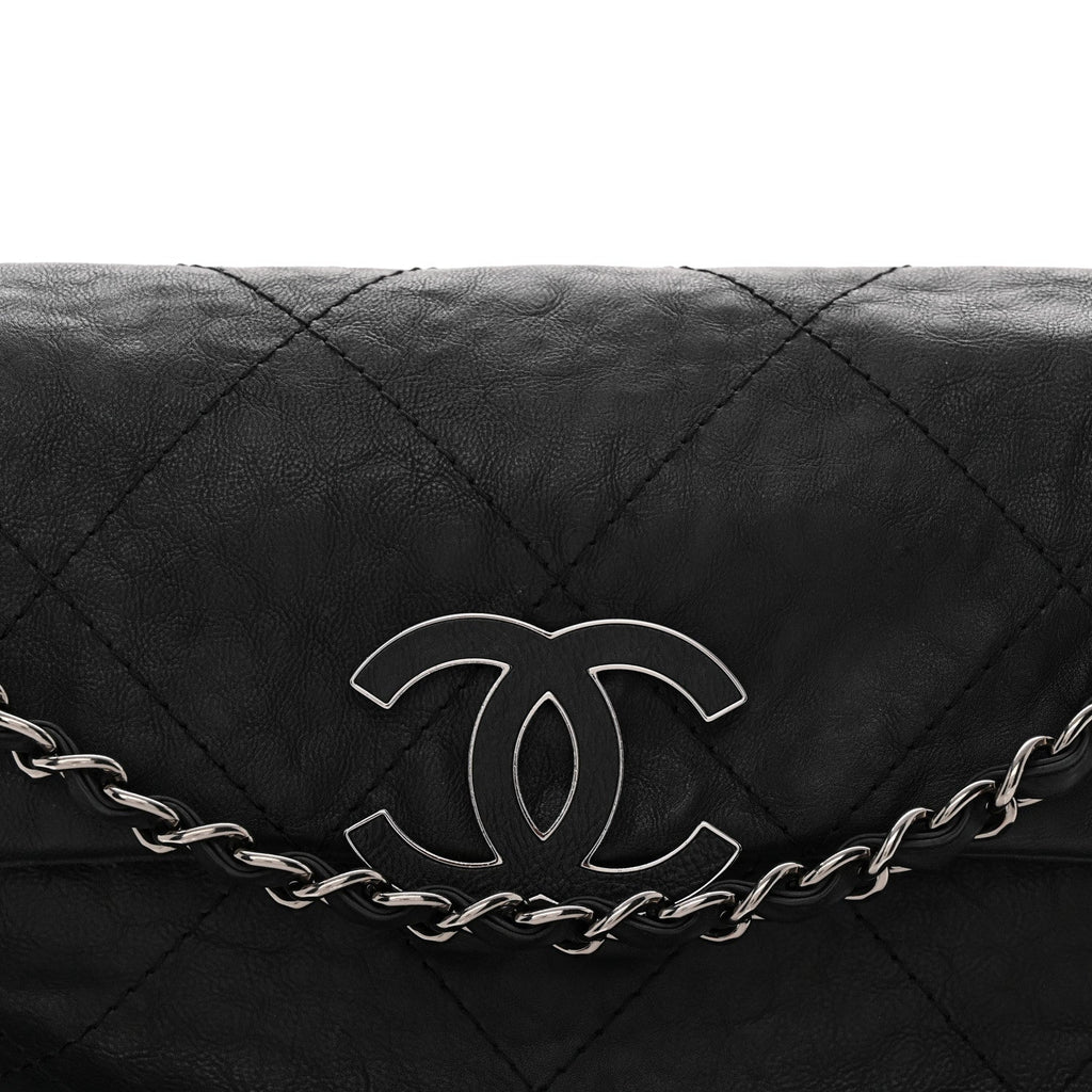 Calfskin Quilted Large Hamptons Flap Black