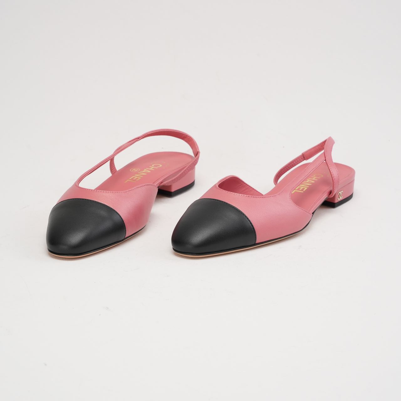 Chanel Pink / Black CC Logo Slingback Flats Size 38.5