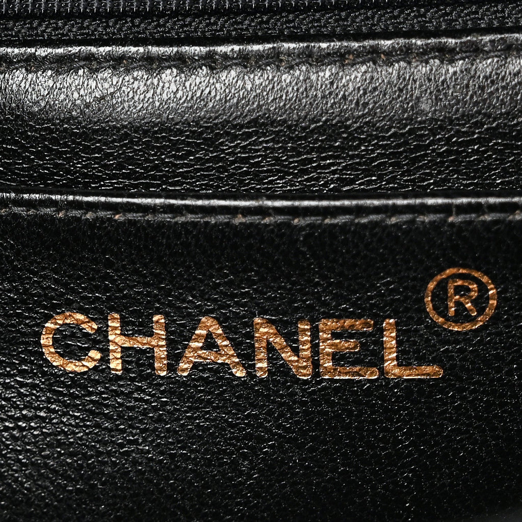 Caviar Chevron Quilted Jumbo Single Flap Black