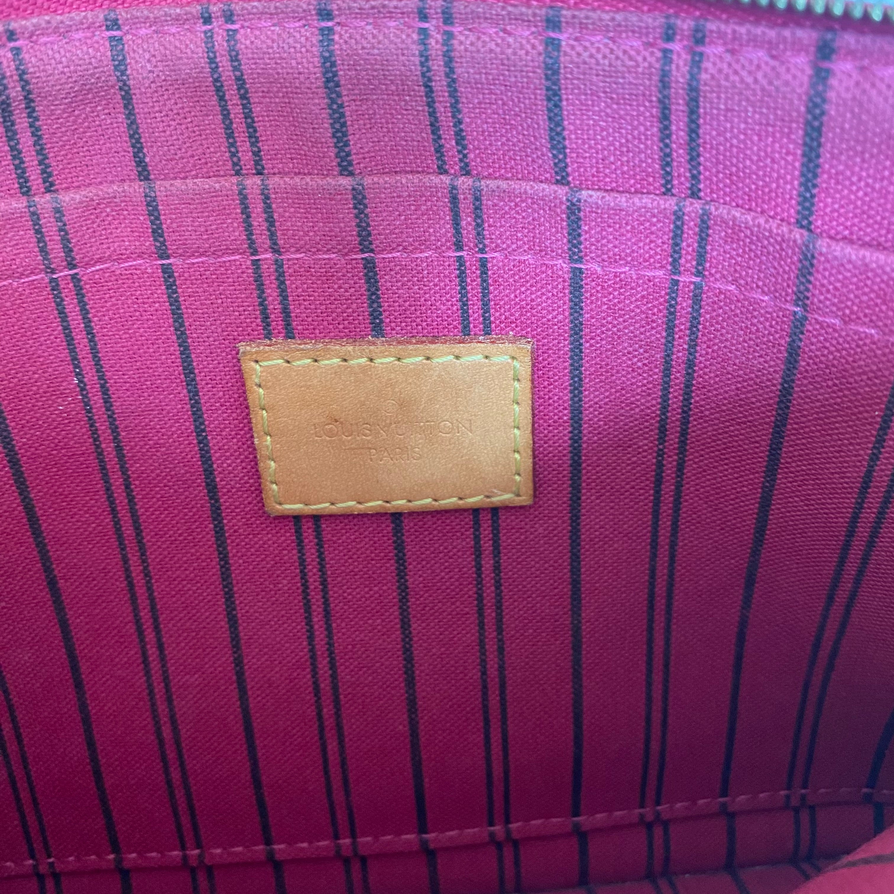 LOUIS VUITTON Monogram Neverfull GM Wristlet