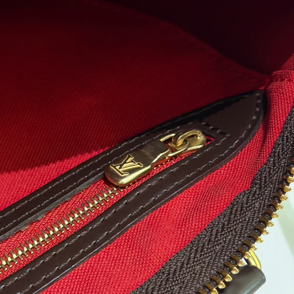 Louis Vuitton Speedy 30 Damier Ebene Top Handle Bag