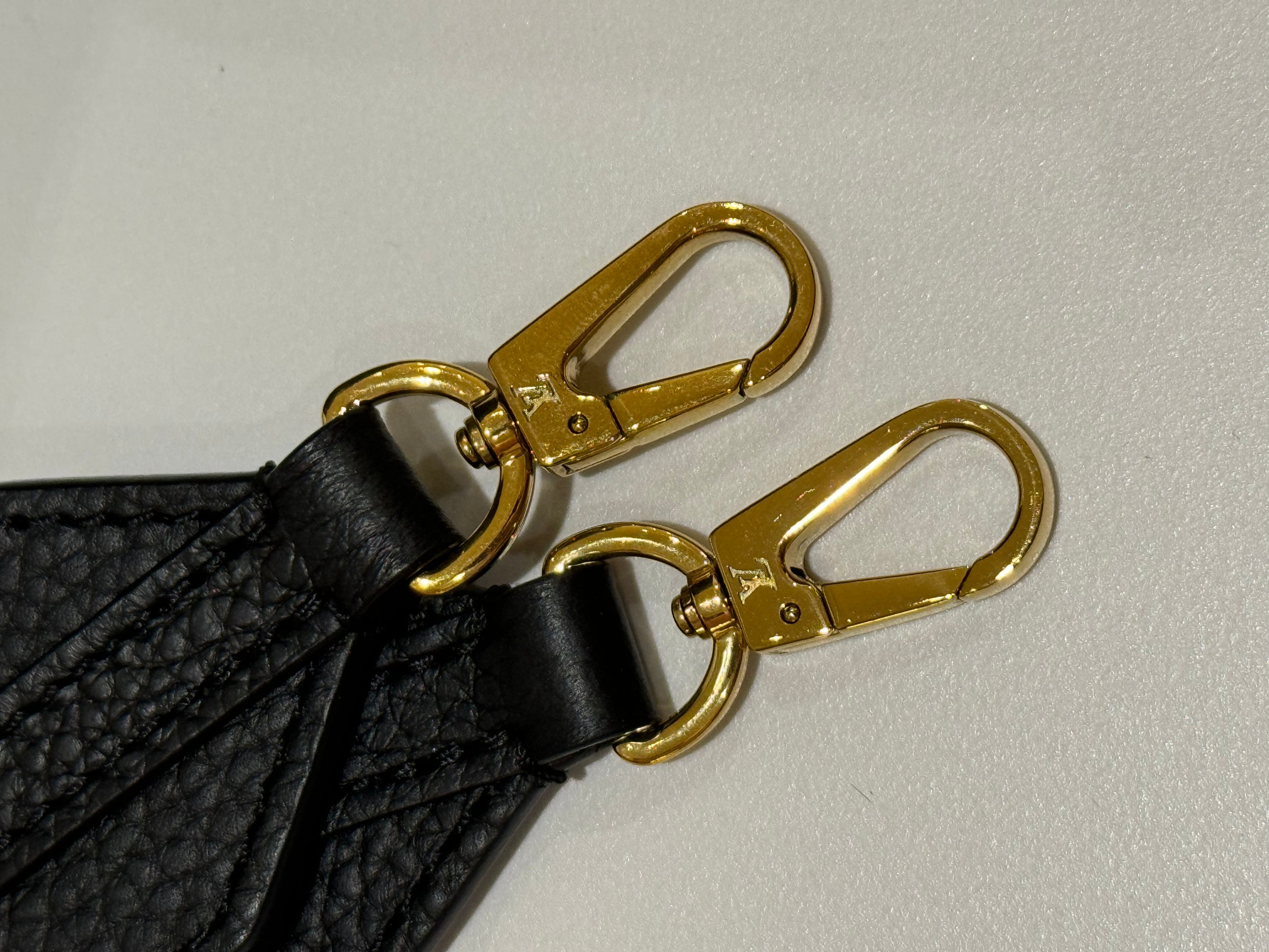LOUIS VUITTON CAPUCINES MINI