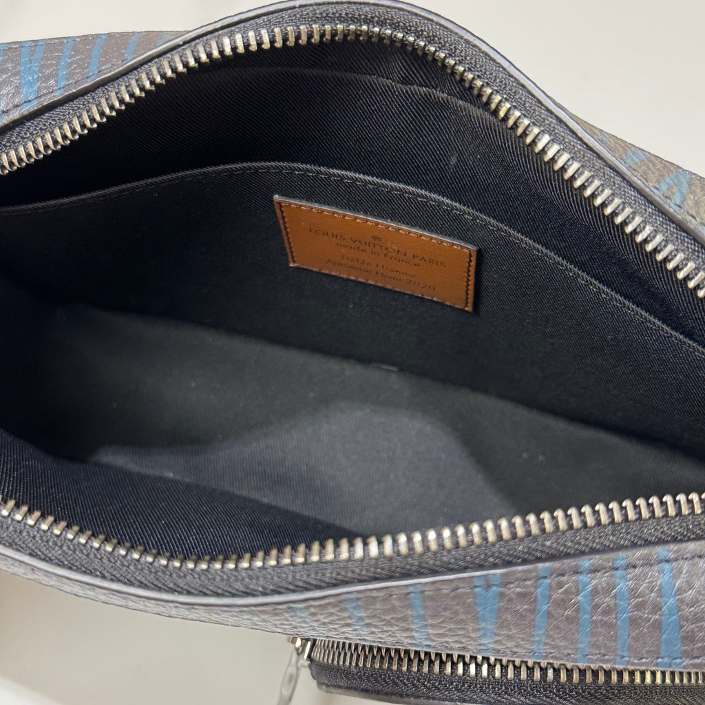 LOUIS VUITTON POSTMAN BAG