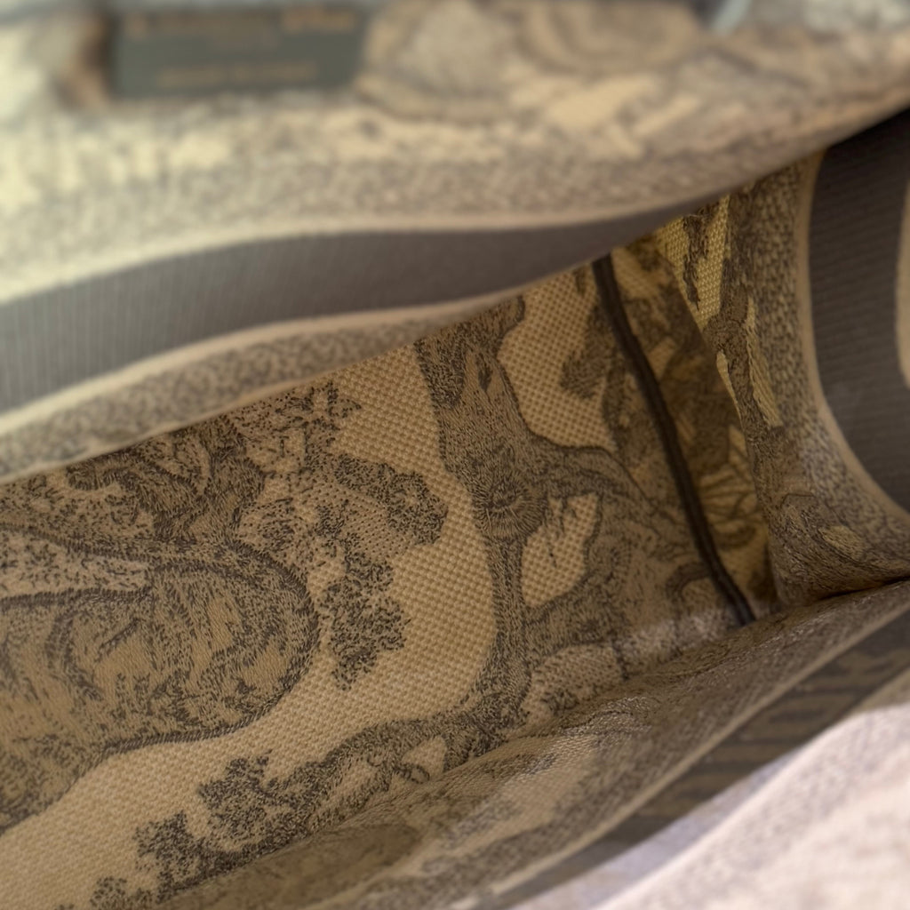 DIOR TOTE BAG MEDIUM "TOILE DE JOUY" ZOO PRINT GREY