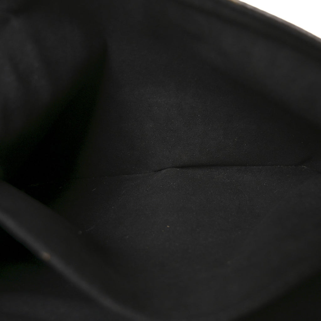 Reverse Monogram Pochette Metis