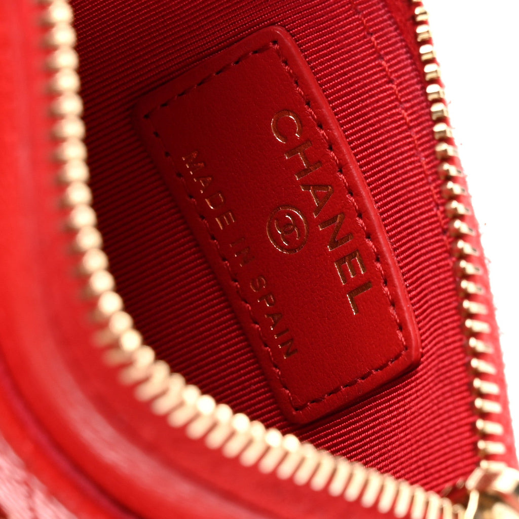 Caviar Quilted CC Zip Card Holder Red