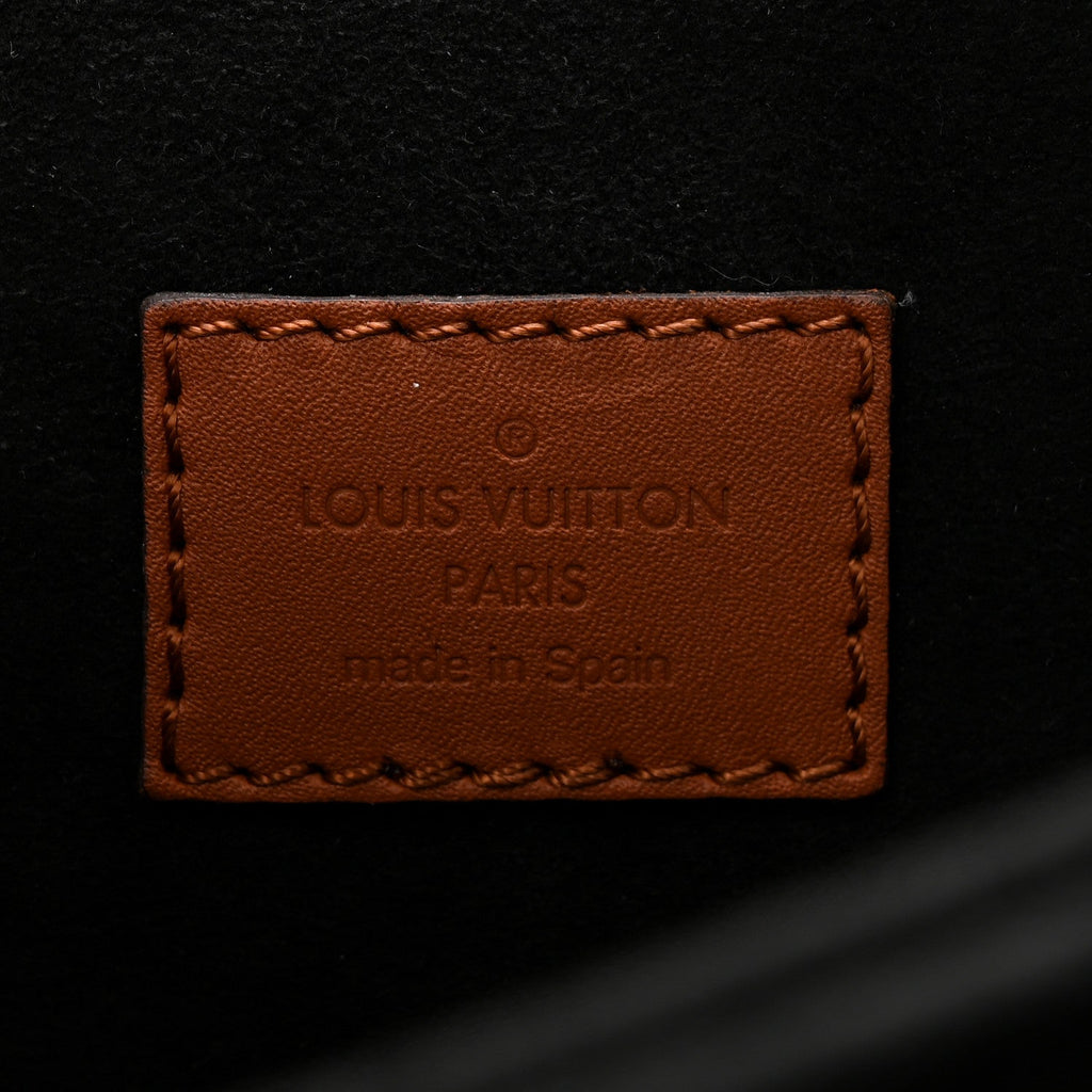 Reverse Monogram Dauphine MM