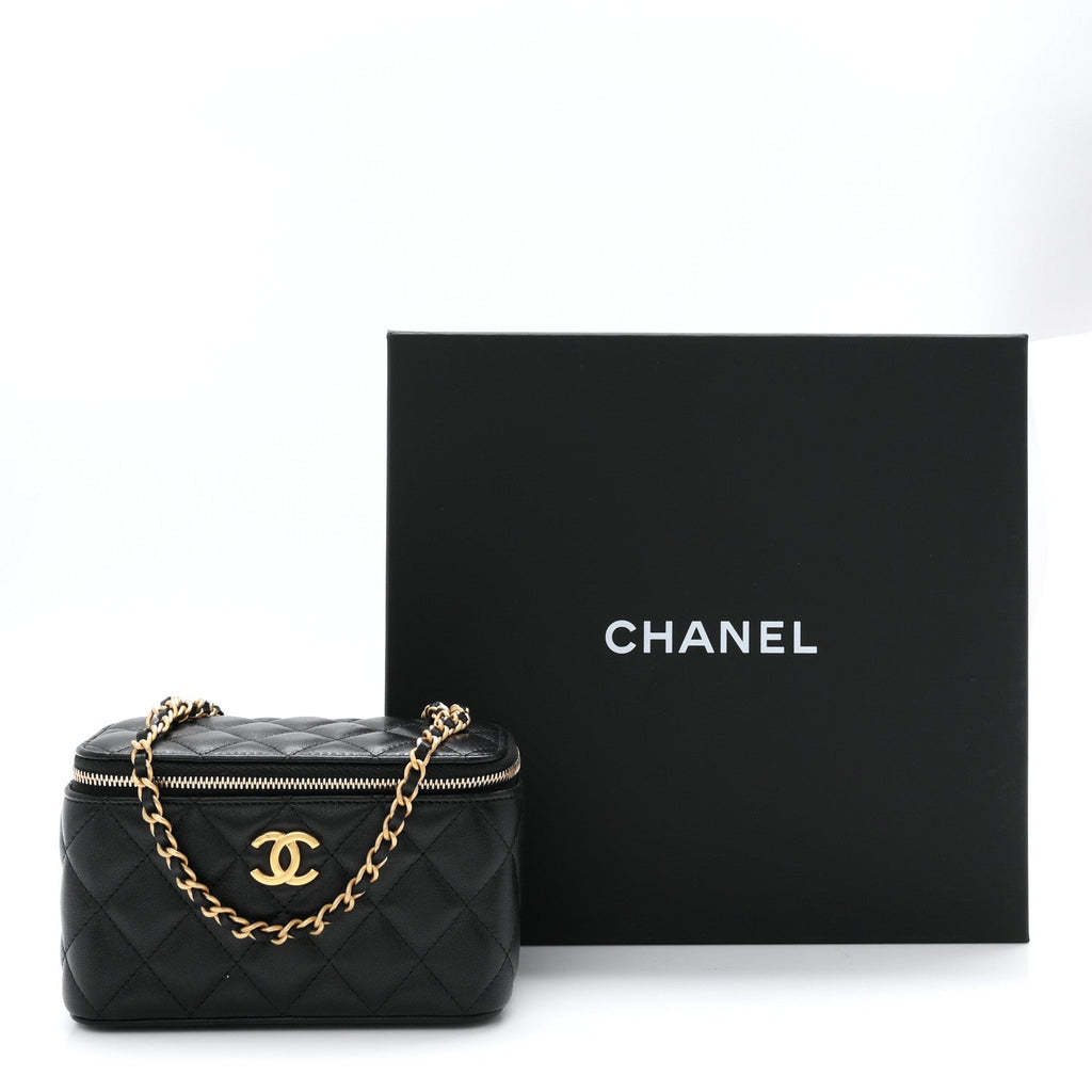 Lambskin Quilted Small Heart Vanity Case With Chain Black