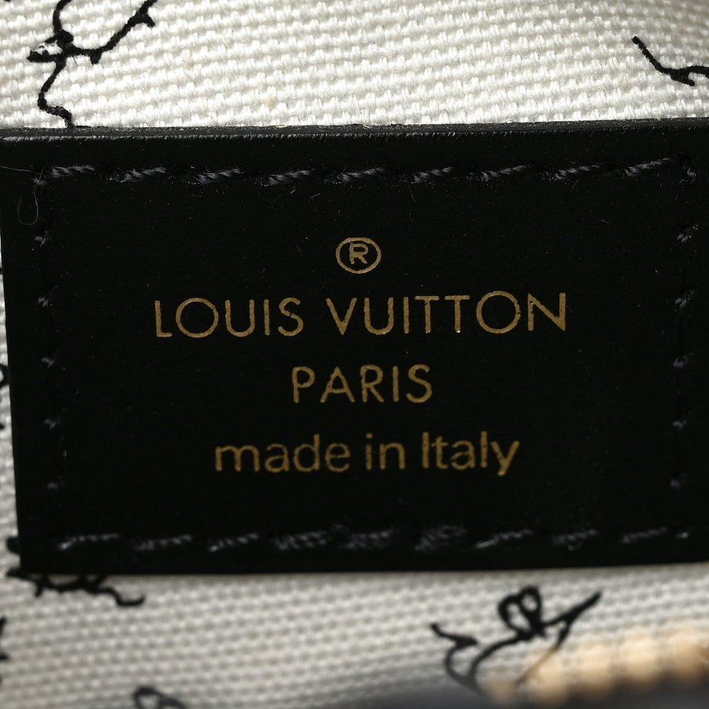 Epi Grace Coddington Catogram Chain Pochette Black