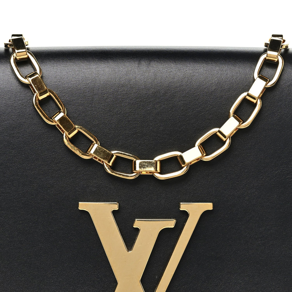 Calfskin Chain Louise GM Black