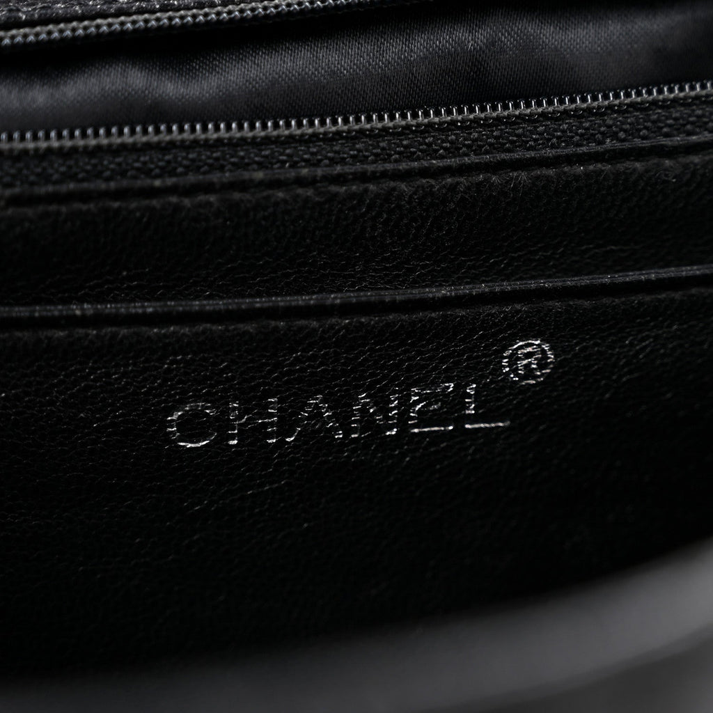 Caviar Quilted Jumbo Kelly Flap Black