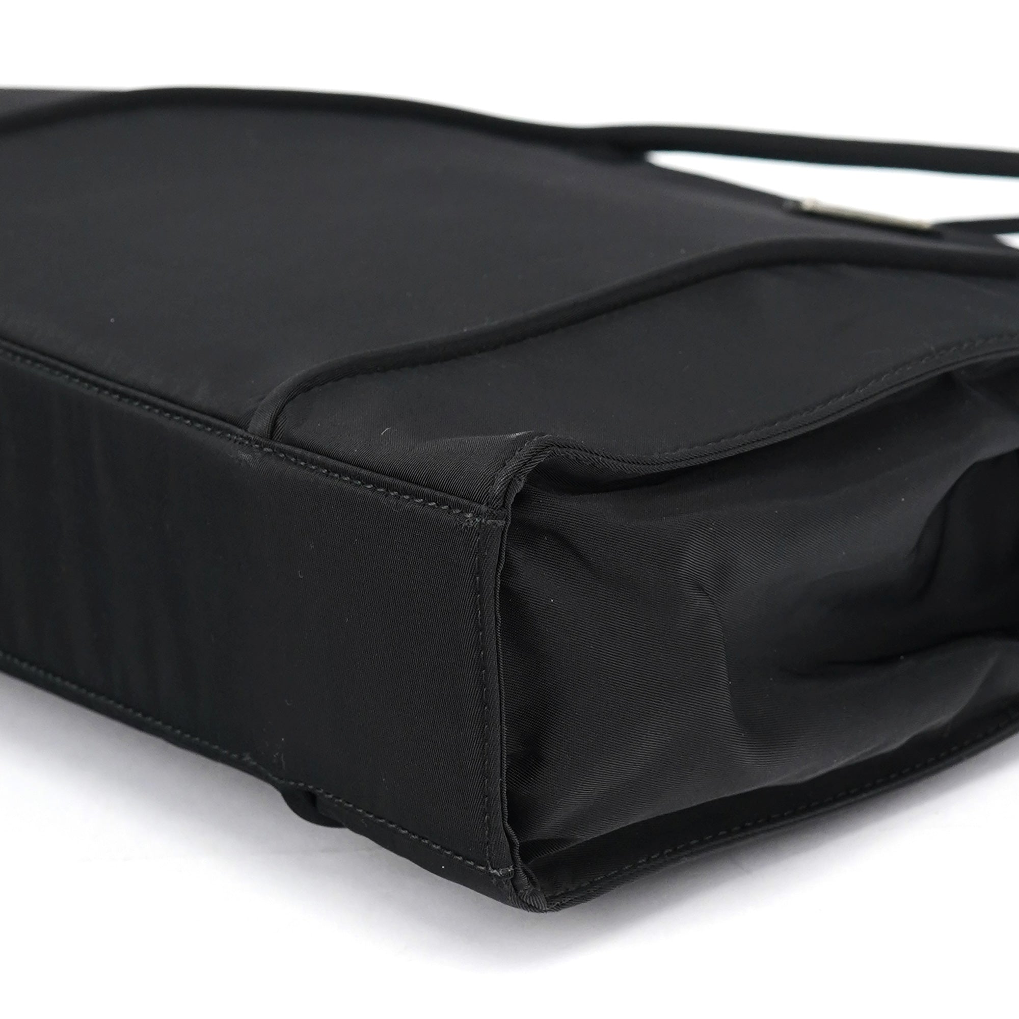 B6761 Black Tessuto Nylon Tote Bag