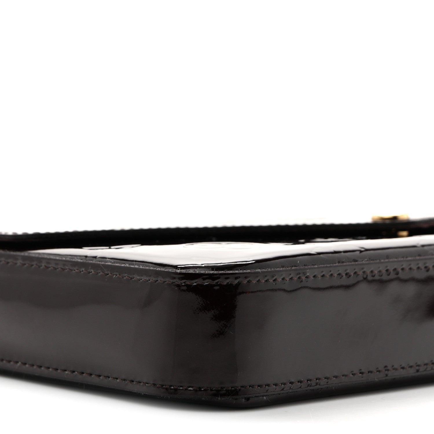 Vernis Pochette Felicie Chain Wallet Amarante