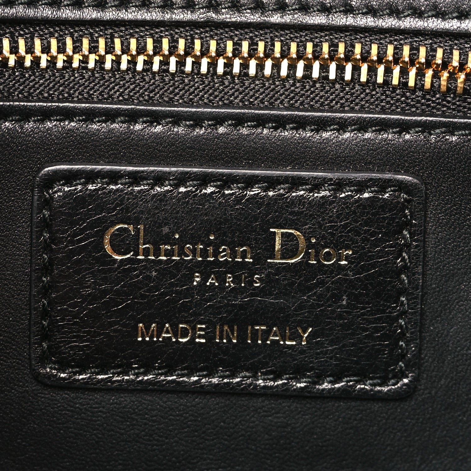 Calfskin 30 Montaigne Chain Pouch Black