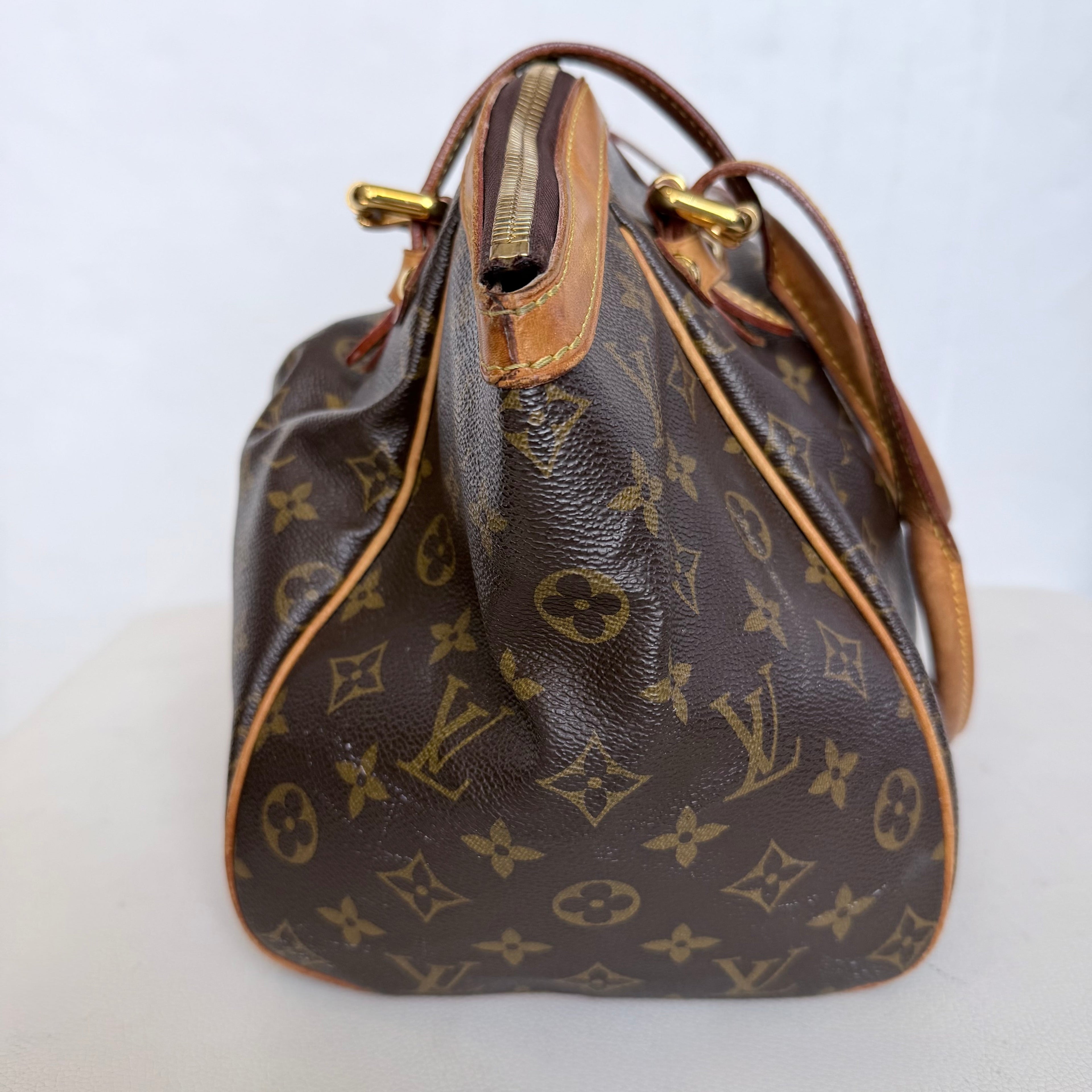 LOUIS VUITTON Tivoli GM Shoulder Bag