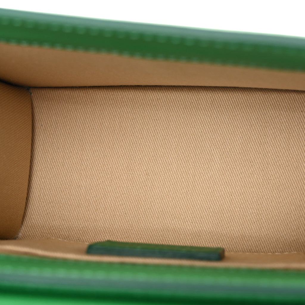 Smooth Calfskin Le Chiquito Moyen Green