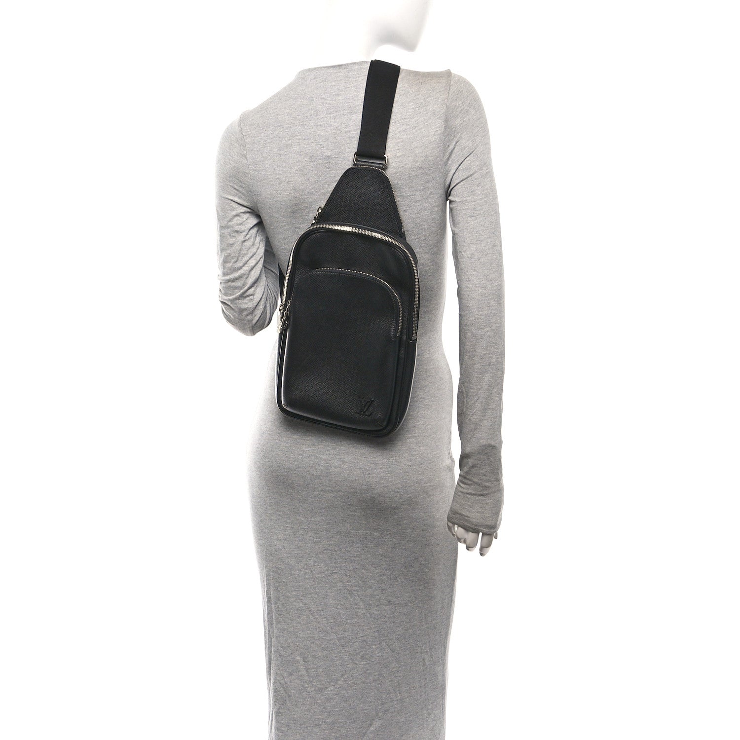 Taiga Avenue Sling Bag NM Black