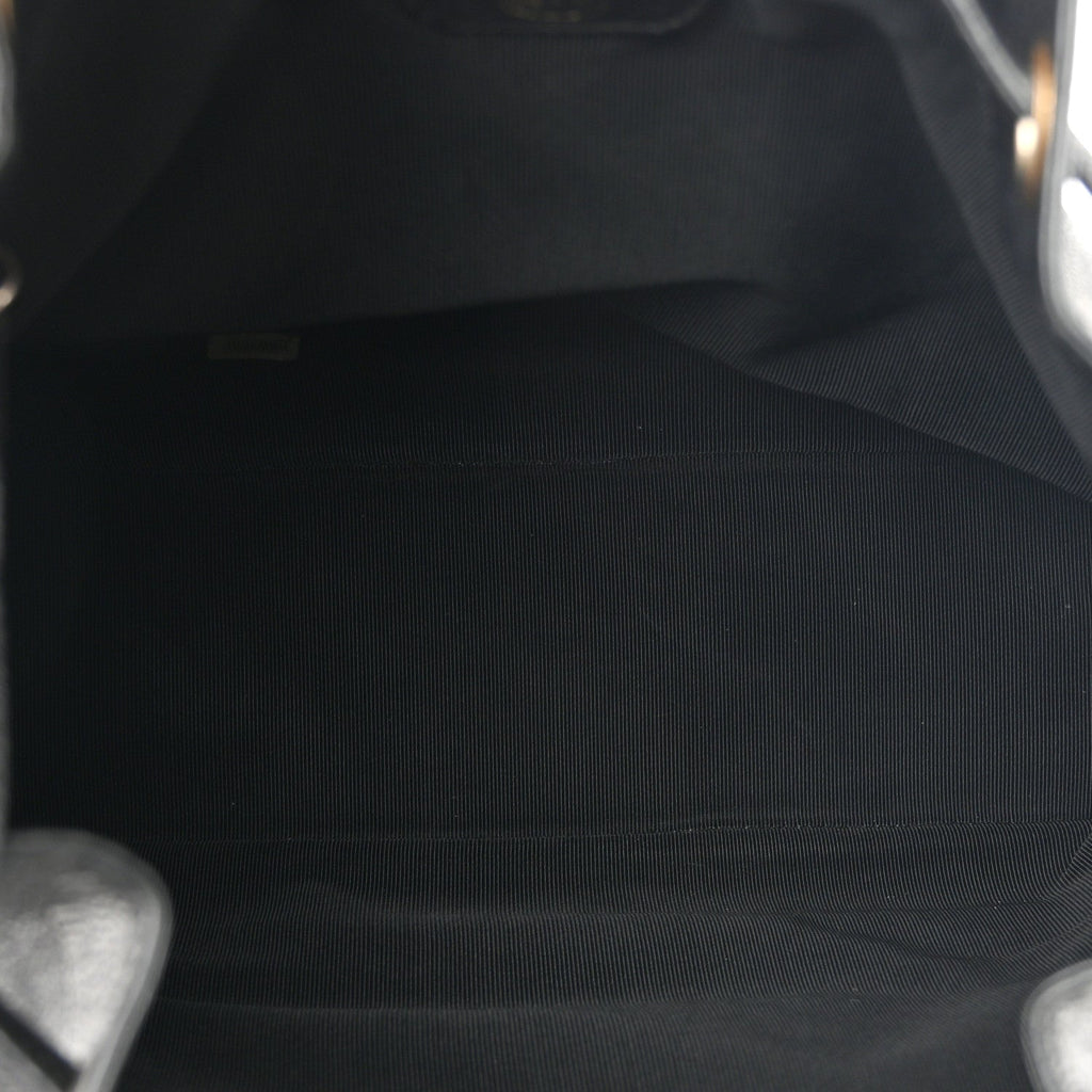 Caviar CC Drawstring Shoulder Bag Black
