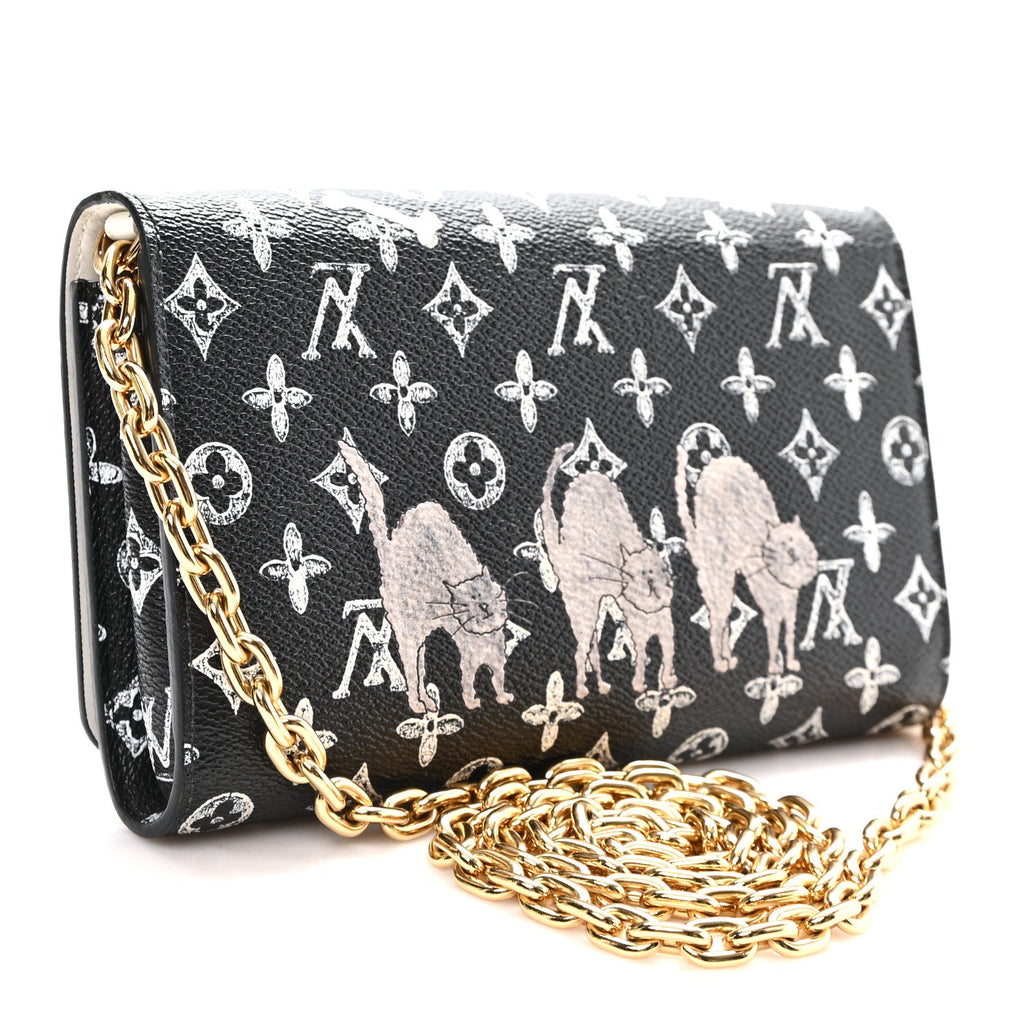 Catogram Twist Chain Wallet Black