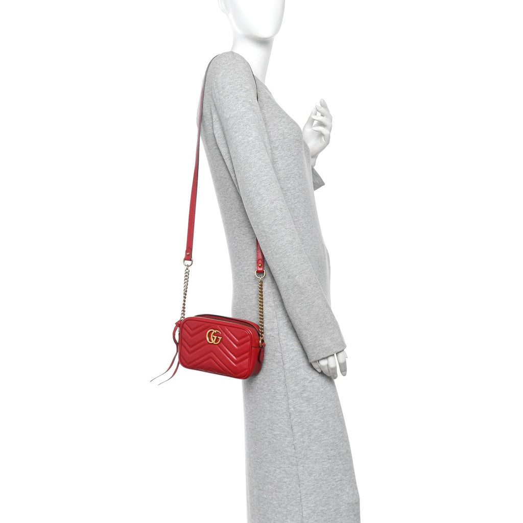 Calfskin Matelasse Mini GG Marmont Chain Shoulder Bag Hibiscus Red
