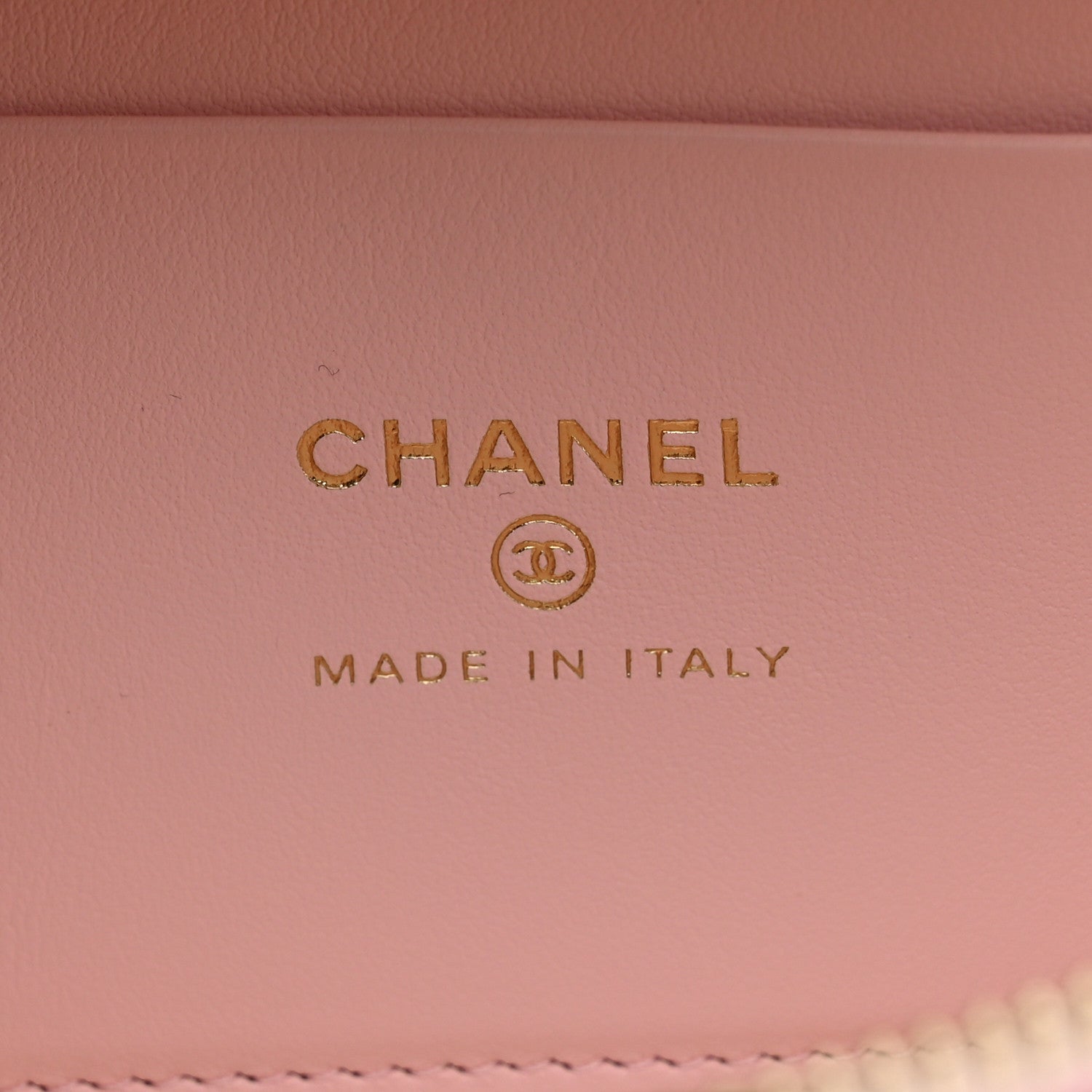 Caviar Quilted Top Handle Slim Vanity With Chain Light Pink