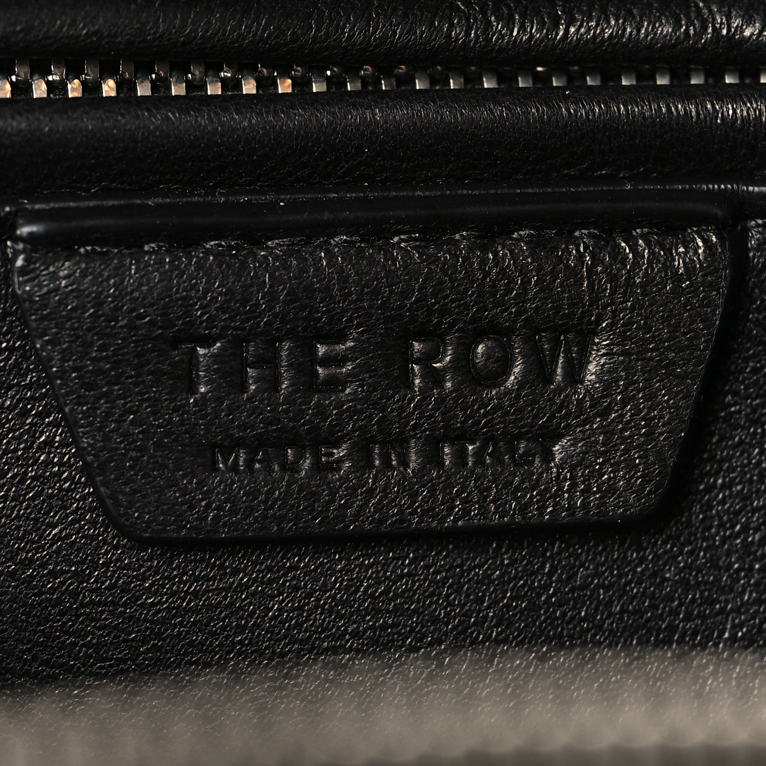 Matte Grained Calfskin India 10 Black