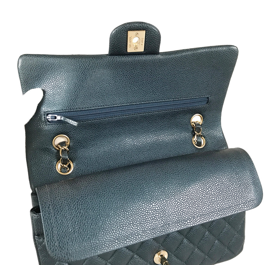 CHANEL Matelasse 25 Shoulder bag