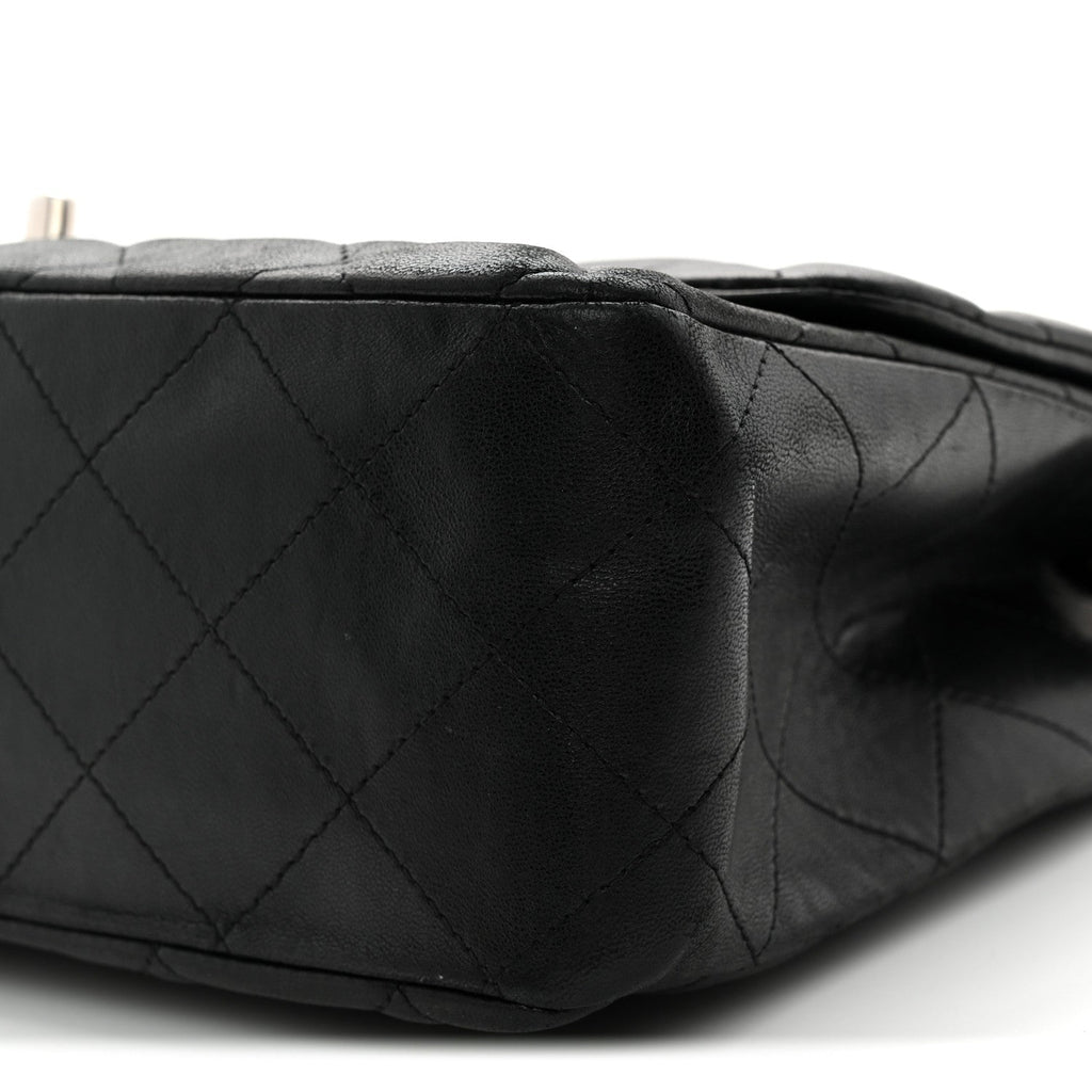 Lambskin Quilted Jumbo Single Flap Black