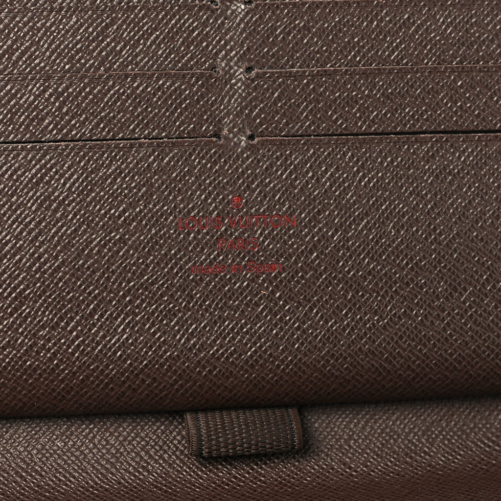 Damier Ebene Zippy Organizer Wallet