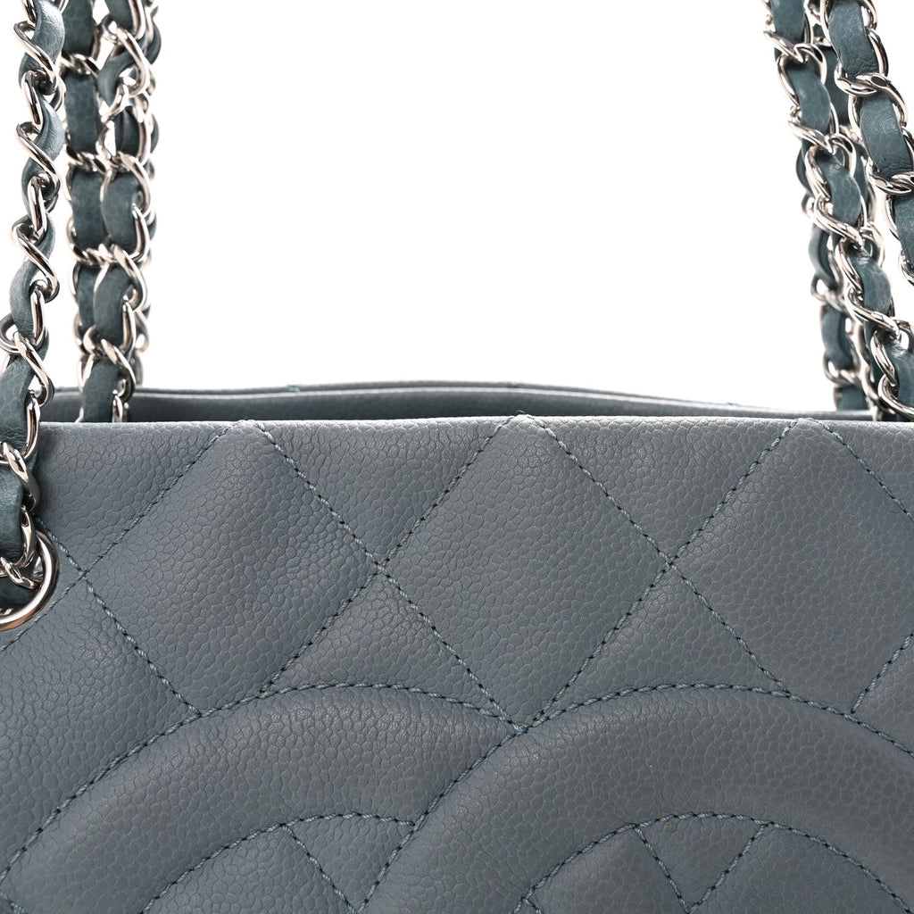Caviar Quilted CC Timeless Soft Tote Blue