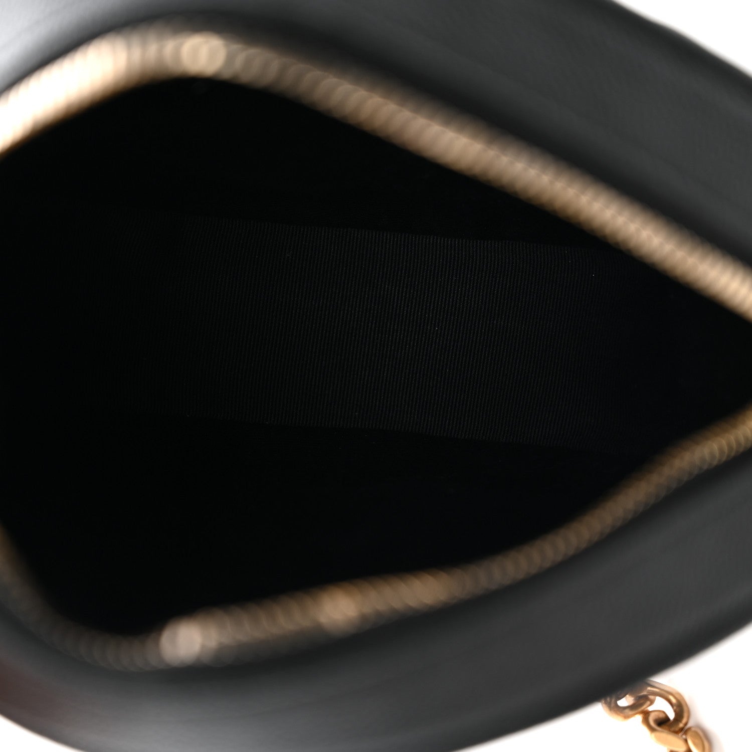 Grain De Poudre Matelasse Chevron Quilted Round Vinyle Camera Bag Black