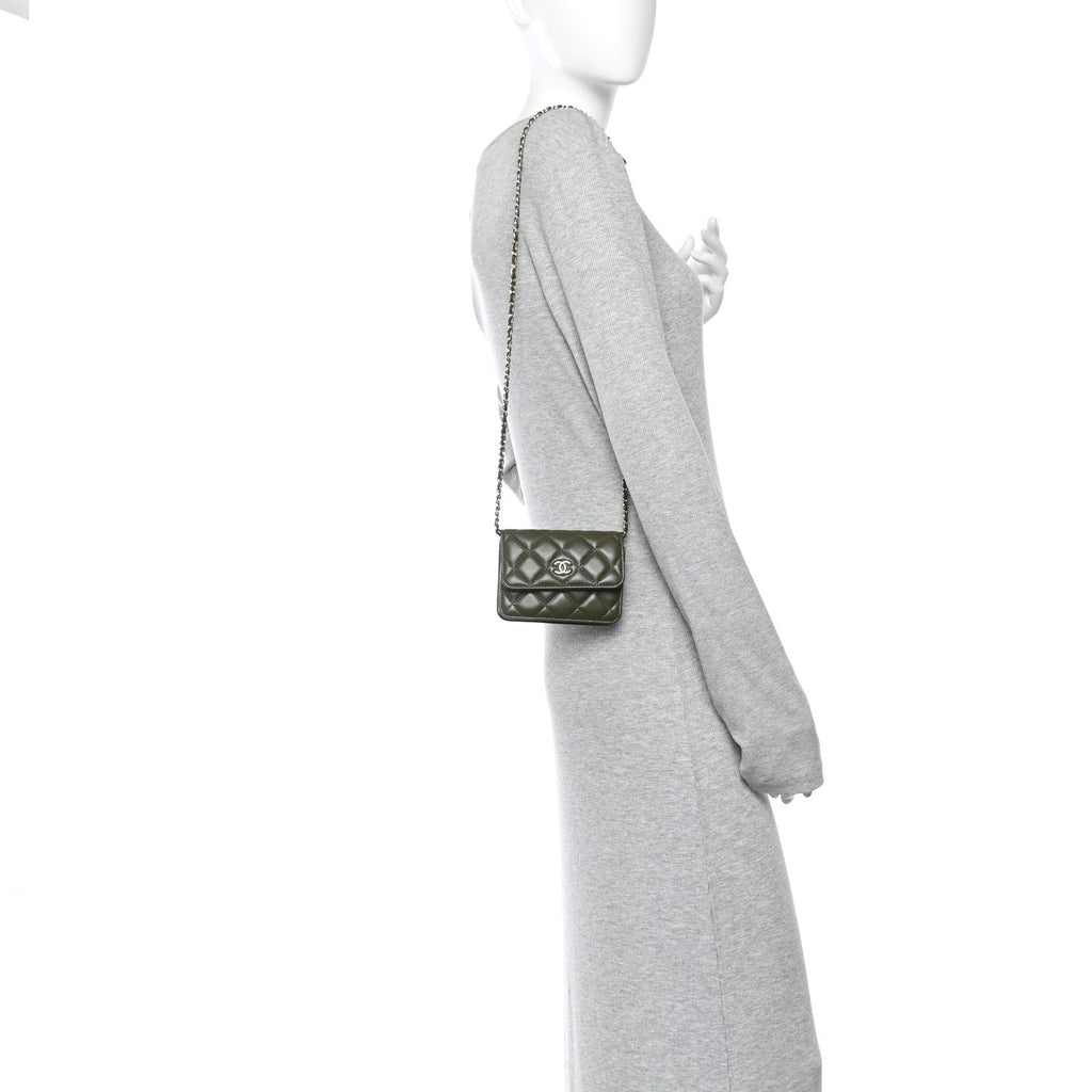 Lambskin Quilted Clutch With Chain Green