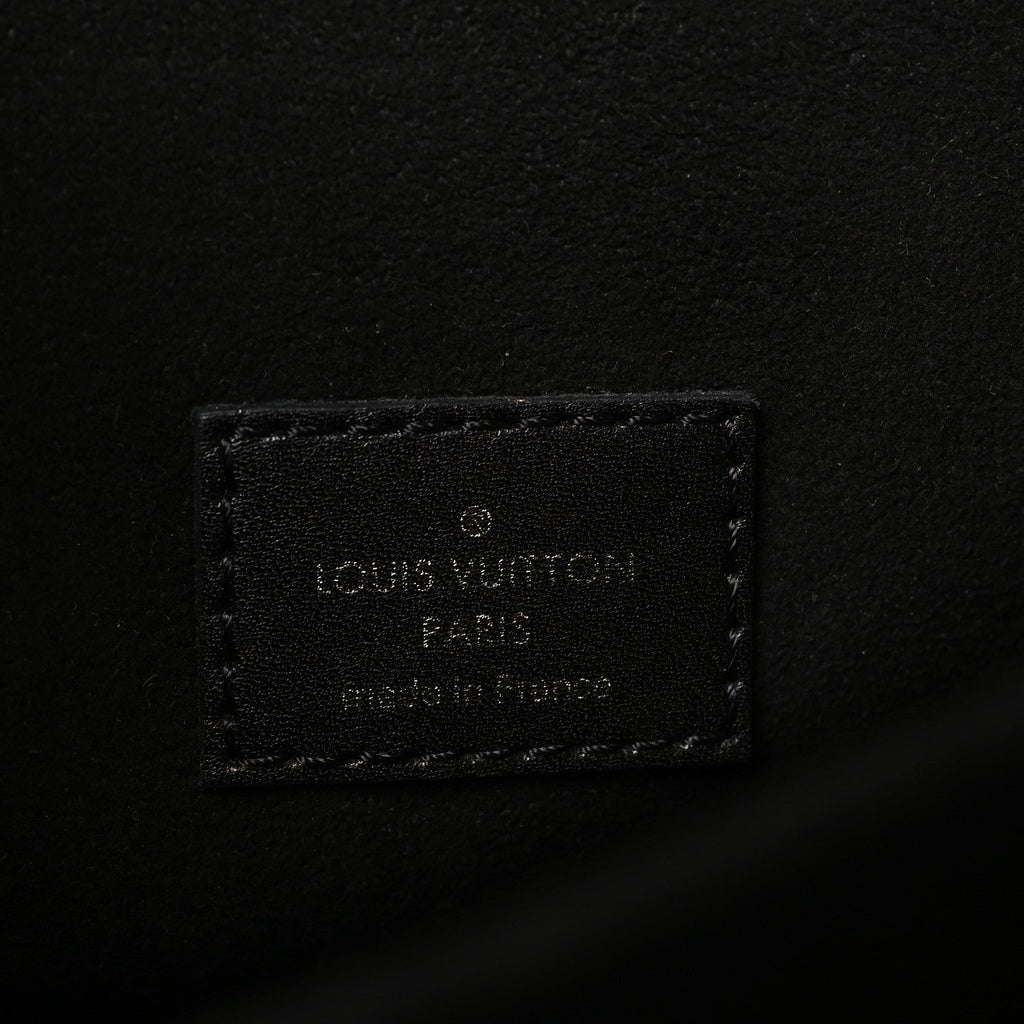 Reverse Monogram Pochette Metis