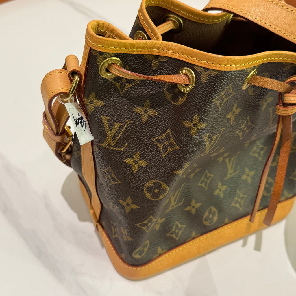 LOUIS VUITTON NOÉ BB DRAWSTRING BUCKET SHOULDER BAG