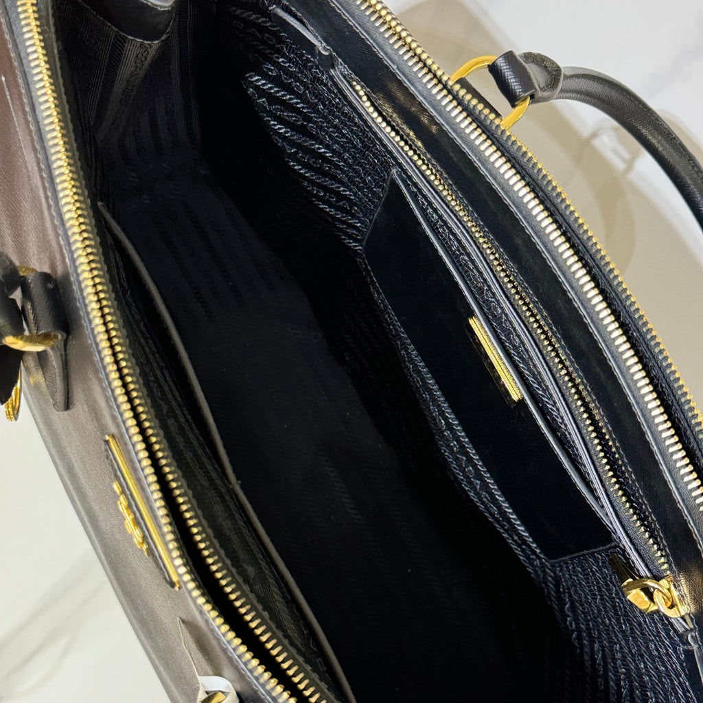 PRADA LARGE PALLERIA BAG