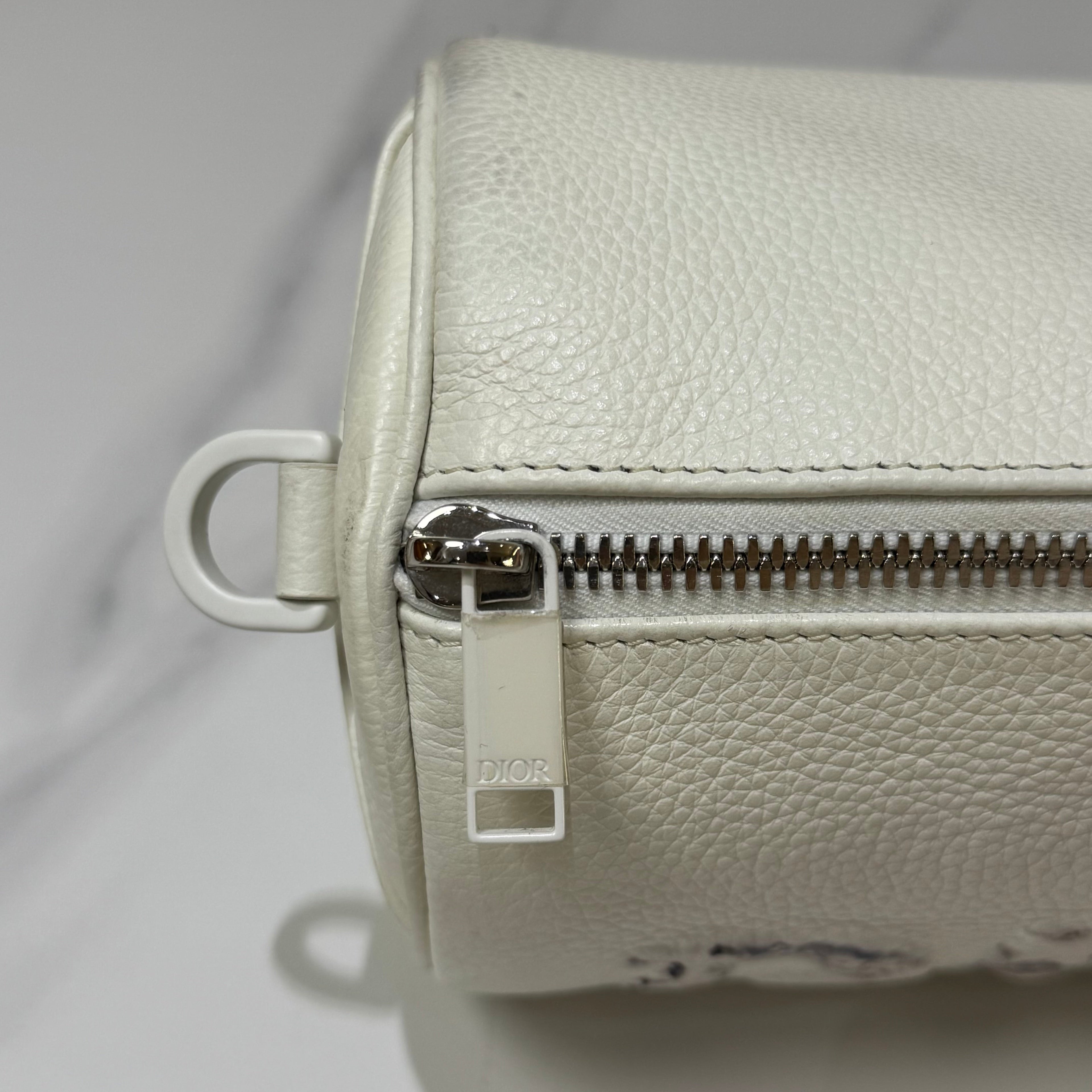 DIOR X DANIEL ARSHAM ROLLER COLLABORATION VERSION