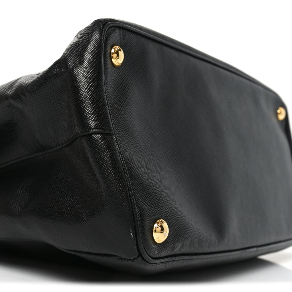 Saffiano Lux Large Galleria Double Zip Tote Black
