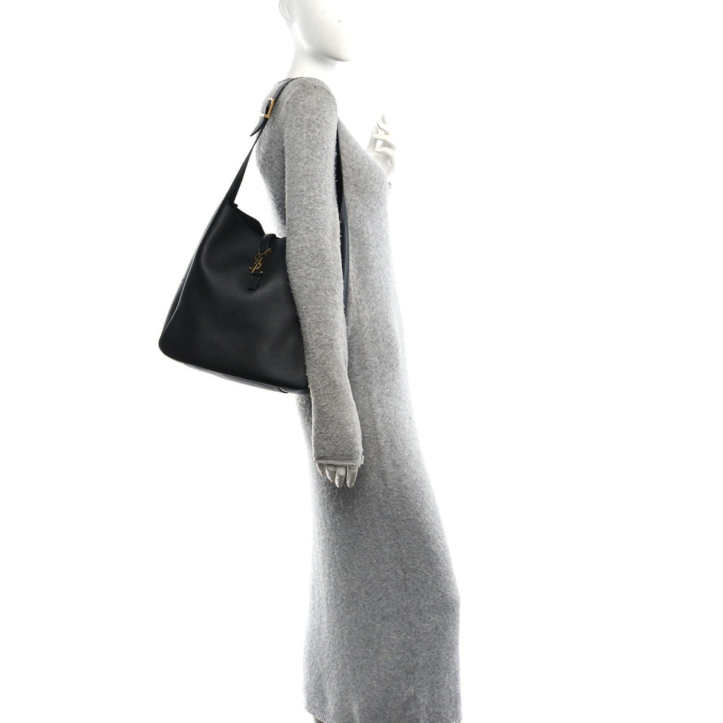 Supple Calfskin Large Le 5 A 7 Soft Hobo Black