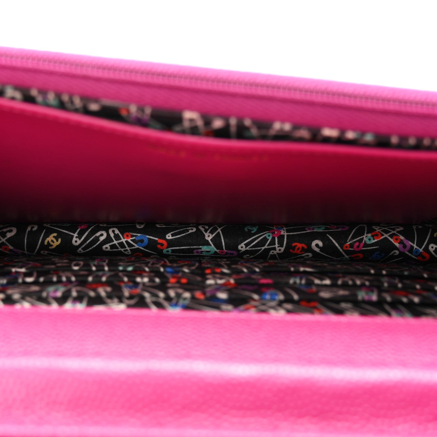 Caviar Quilted Chain Embossed CC Wallet On Chain WOC Fuchsia