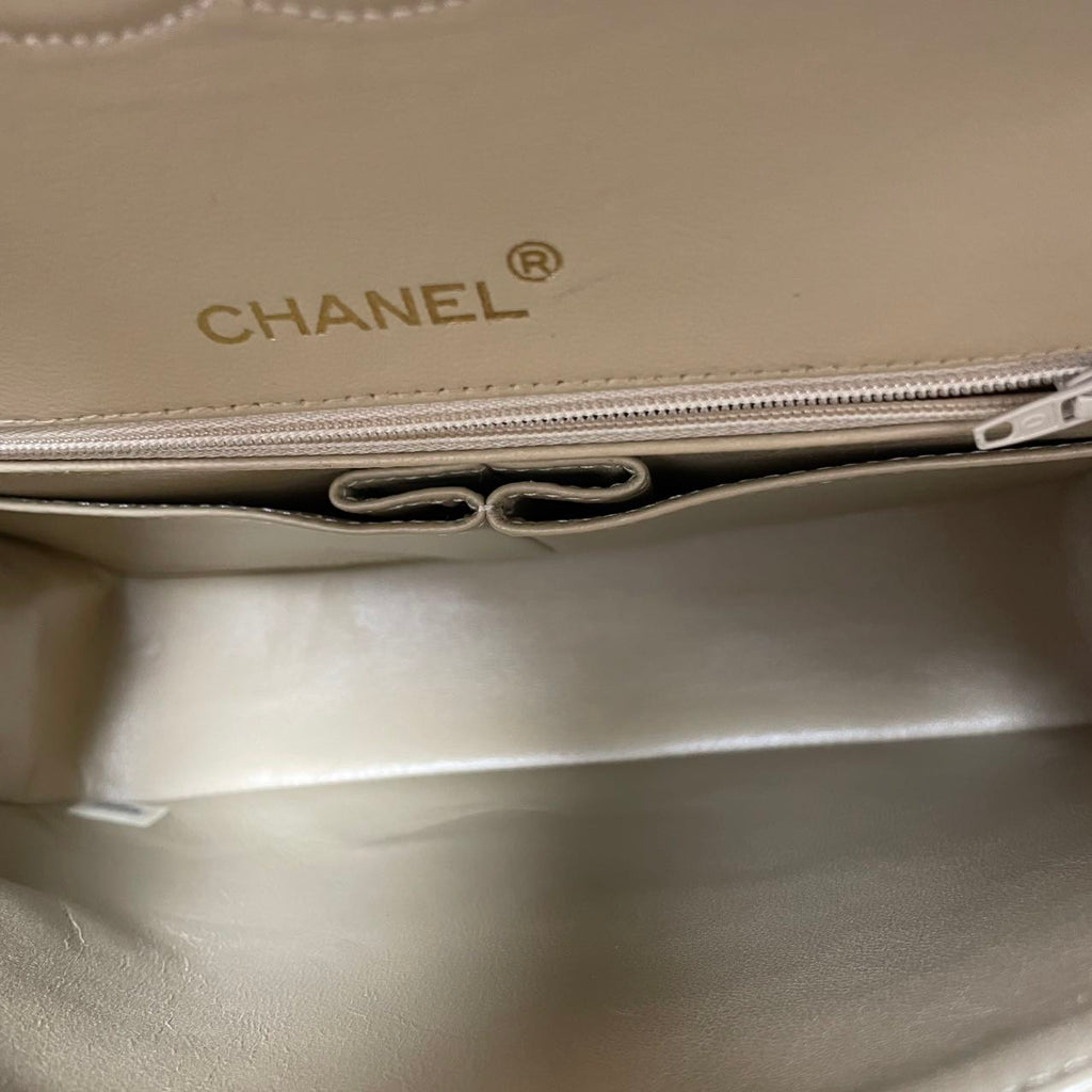 Chanel Vintage Medium Beige Classic Double Flap Bag 1991