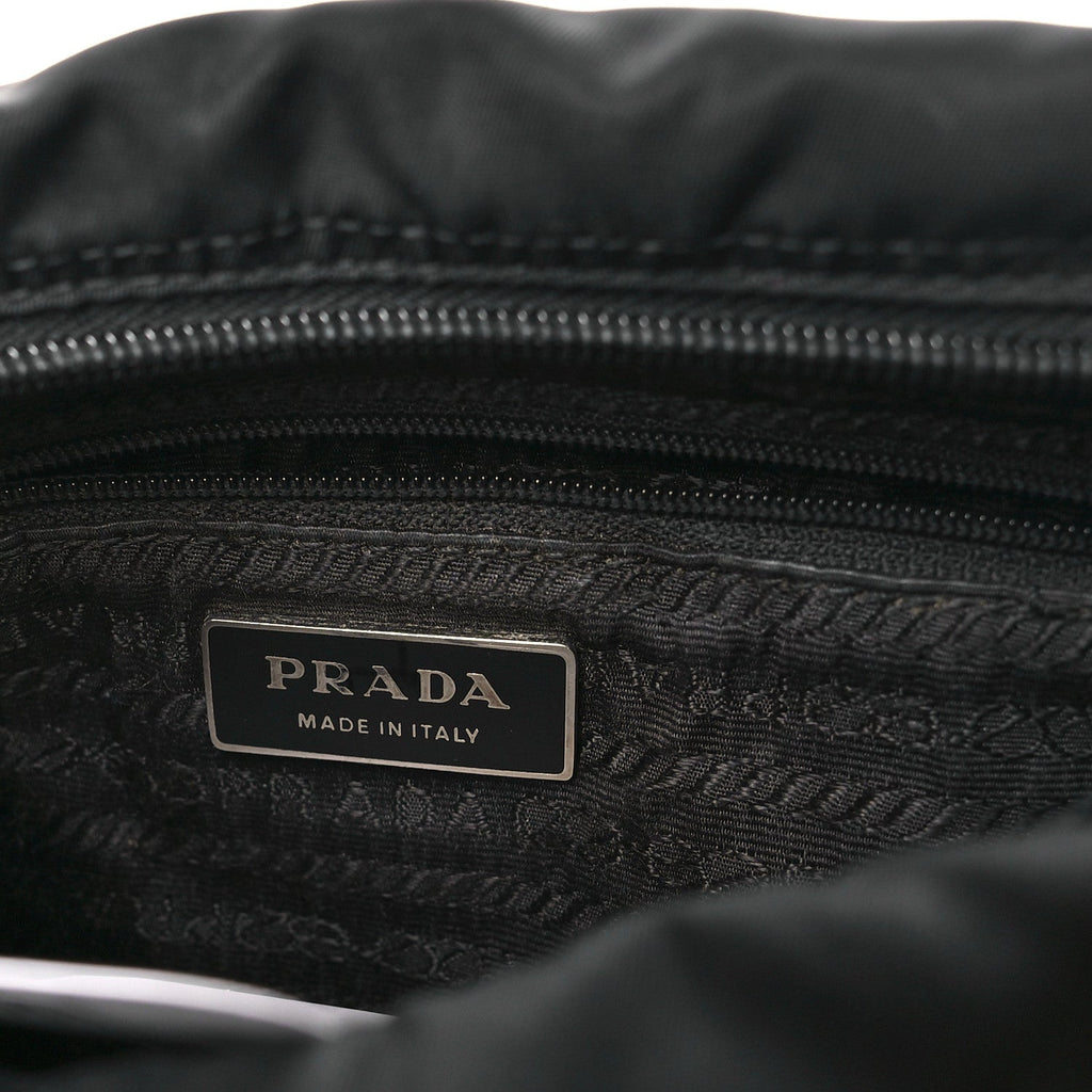 Nylon Vela Messenger Black