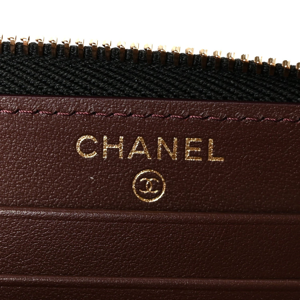 Caviar Quilted Medium Zip Around Wallet Black